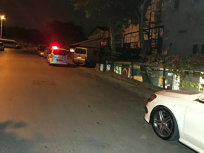 İstanbul'da derneğe kanlı saldırı: 1 yaralı - 3