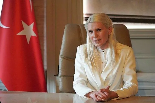 chpli-bilecik-belediye-baskani-melek-mizrak-subasindan-skandal-ustune-skandal-aile-sirketine-kiyak-yapmisti-1664771940397.jpeg CHP'li Bilecik Belediye Başkanı Melek Mızrak Subaşı'ndan skandal üstüne skandal! Aile şirketine kıyak yapmıştı - 6