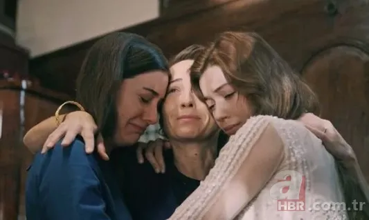 Mert Ramazan Demir ve Afra Saraçoğlu’nun başrollerini paylaştığı Yalı Çapkını dizisindeki yalı bakın kimin çıktı! Yapımcıdan aldıklarını… 14