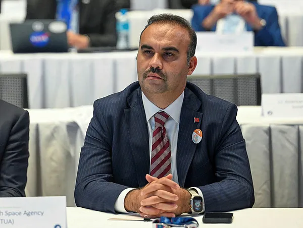 sanayi-ve-teknoloji-bakani-mehmet-fatih-kacirdan-milli-teknoloji-aciklamasi-1696316812320.jpg Sanayi ve Teknoloji Bakanı Mehmet Fatih Kacır'dan "milli teknoloji" açıklaması: Savunma sanayiinden sonra... - 2