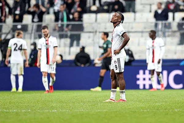 besiktas-teknik-direktoru-sergen-yalcin-sporting-lizbon-maci-sonrasi-konustu-maclari-kaybediyoruz-gercek-bu-degil-bu-goruntu-fake-1634673269009.jpg Beşiktaş Teknik Direktörü Sergen Yalçın Sporting Lizbon maçı sonrası konuştu: Maçları kaybediyoruz gerçek bu değil bu görüntü fake - 1