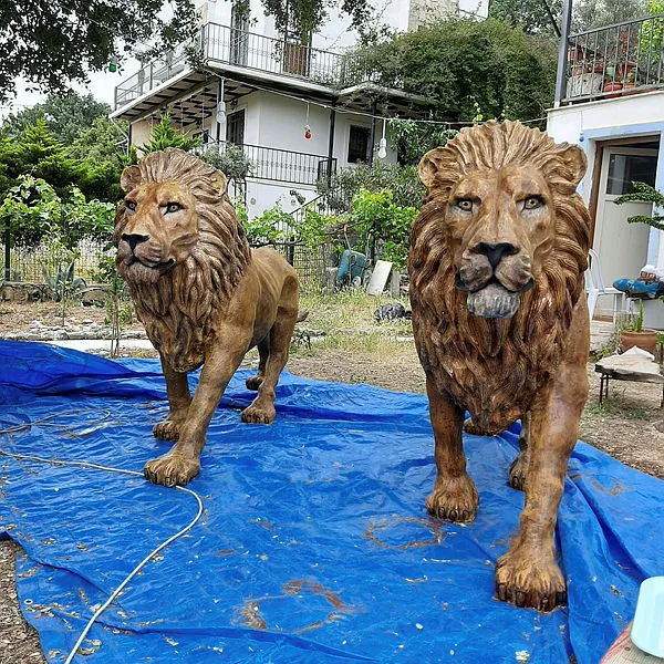 Fatih Terim evine aslan heykeli yaptırdı