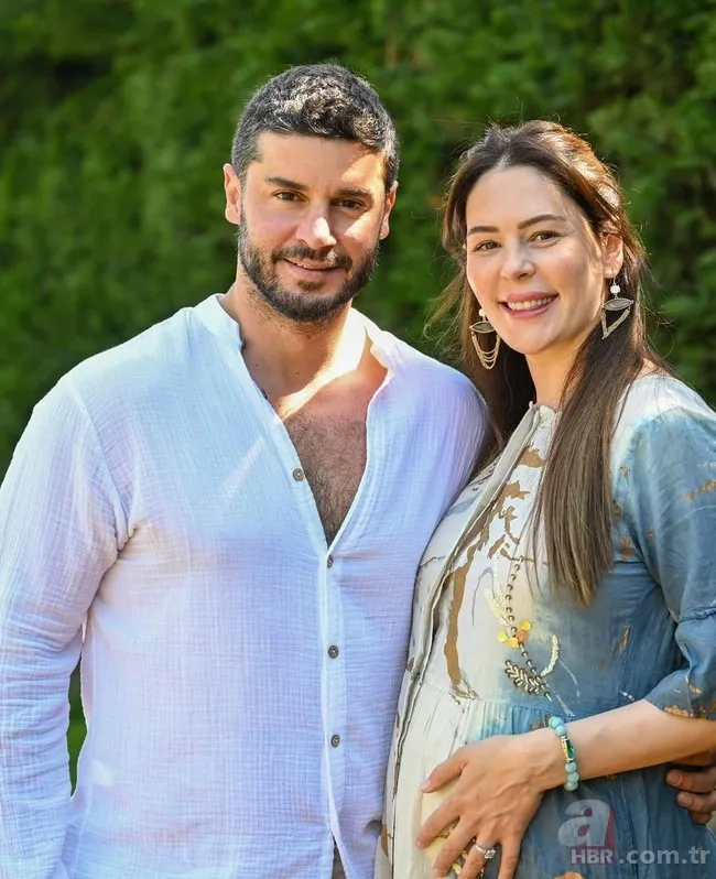 Kuruluş Osman'ın Malhun Hatun'u Yıldız Çağrı Atiksoy'un yeni doğan kızına bakın! Eşi Berk Oktay paylaştı 6