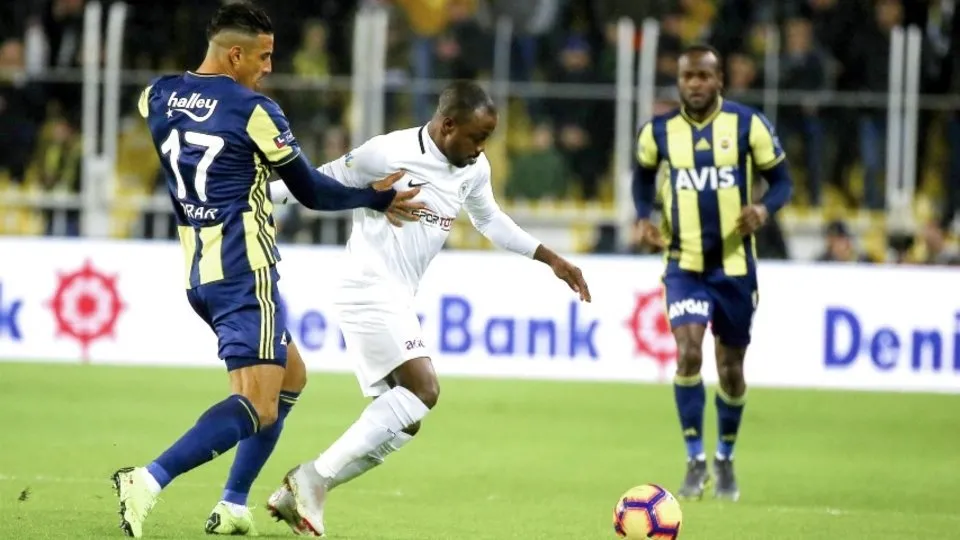 Konyaspor Fenerbahçe maçı CANLI anlatım video İZLE