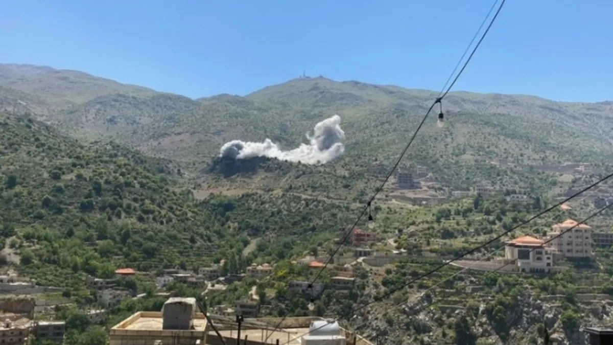 İşgalci İsrail'den Lübnan'da tekrar ateşkes ihlali! Hava saldırıları başlattılar