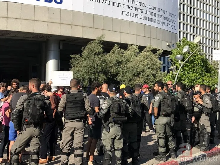 İsrail'de polis şiddeti! Göstericileri yerlerde sürüklediler