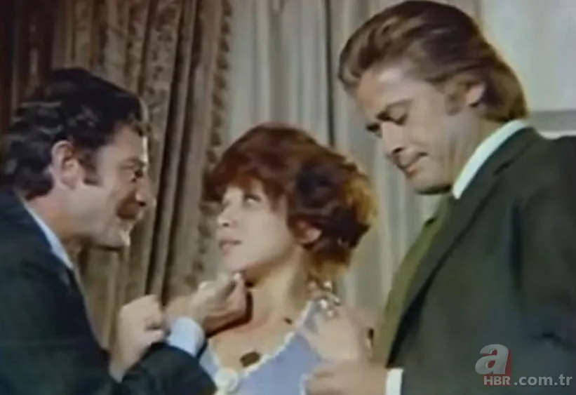 Ben Bu Cihana Sığmazam’ın Cezayir’i Oktay Kaynarca annesini paylaştı beğeni yağdı! Benzerlikleri şaşırttı! 15