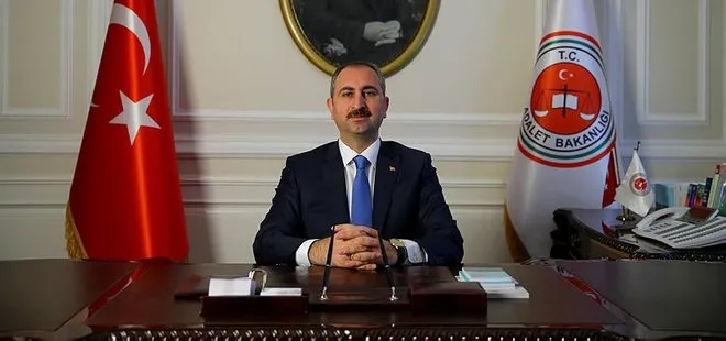 Son dakika: Adalet Bakanı Abdulhamit Gül’den flaş FETÖ elebaşı açıklaması