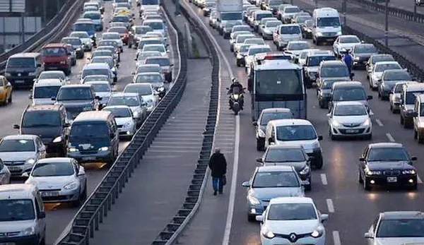 1677053698170.jpg TÜİK taşıt kayıt sayısını açıkladı! İşte trafikteki toplam taşıt sayısı - 3