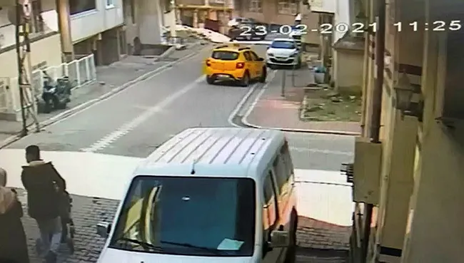 İstanbul’da taksici gaspı! ‘Telefonu ver, gırtlağını keserim’ dedi 8 saat sonra yakalandı - 1