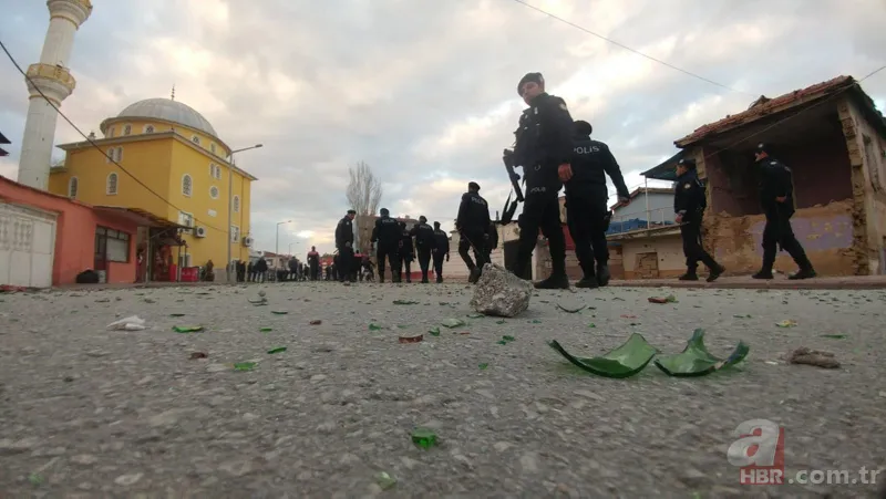 Konya'da iki aile sokak ortasında birbirine girdi 5