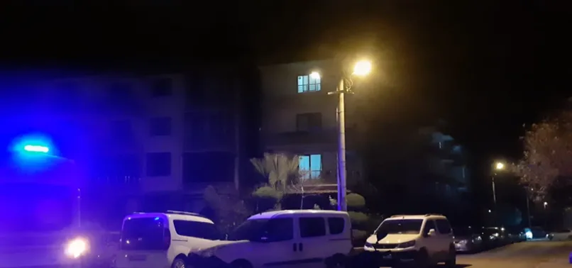 Alzheimer hastası dehşet saçtı! Aldatıldığını düşünüp eşinin boğazını kesti