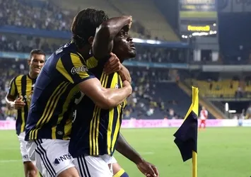 Emmanuel Emenike'nin dönüşü muhteşem oldu!