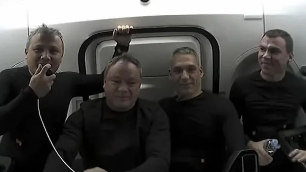 Türkiye uzaya çıkıyor | Tarihi yolculuk başladı... İlk Türk astronot Alper Gezeravcı'yı taşıyan roket göklerde - 4