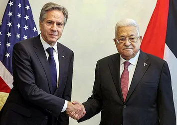 ABD Dışişleri Bakanı Antony Blinken ile Filistin Devlet Başkanı Mahmud Abbas bir araya geldi