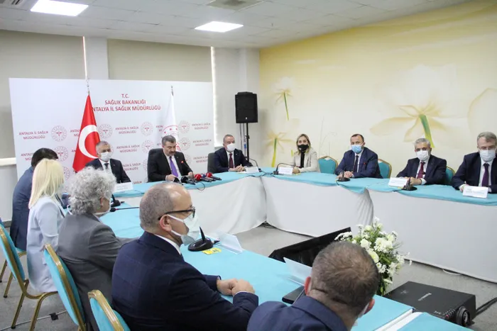 Son dakika: Bayramdan sonra tam açılmama mı geliyor? Sağlık Bakanı Fahrettin Koca açıkladı - 1