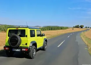 2019 Suzuki Jimny yeni yüzünü gösterdi