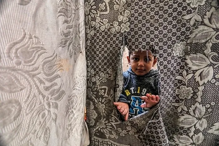 Katil İsrail Gazze’de ateşkes dinlemiyor! Bombaların gölgesinde yeni yıla girdiler