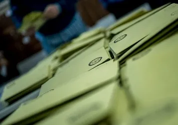 AK Parti'den erken seçim açıklaması