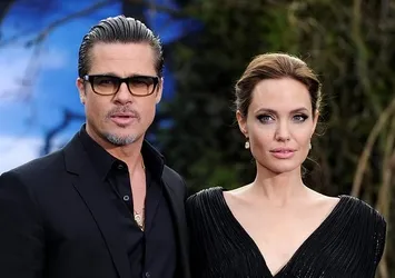 Jolie ve Pitt çiftinin boşanma dilekçesi ortaya çıktı