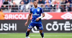 Trabzonspor’da yeni hedef Alexander Djiku!