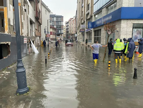 1662995526889.jpg Sağanak yağış sonrası sıcaklıklar 40 dereceyi aşacak! Meteoroloji gün gün açıkladı! İstanbul ve Ankara kavrulacak... - 4