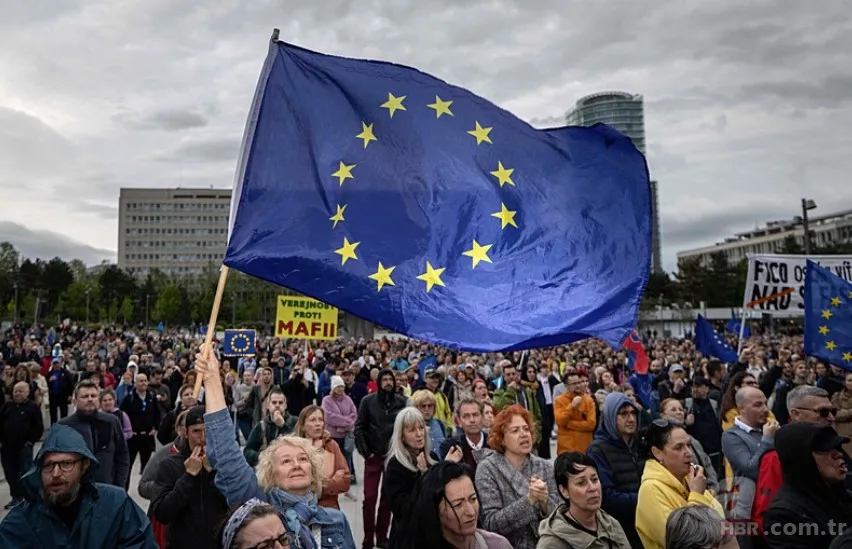 Rusya'dan Avrupa sınırına sessiz yığın: Uydu görüntüleri ortaya çıktı! Moskova'dan flaş açıklama: NATO ile çatışma bekliyoruz 7