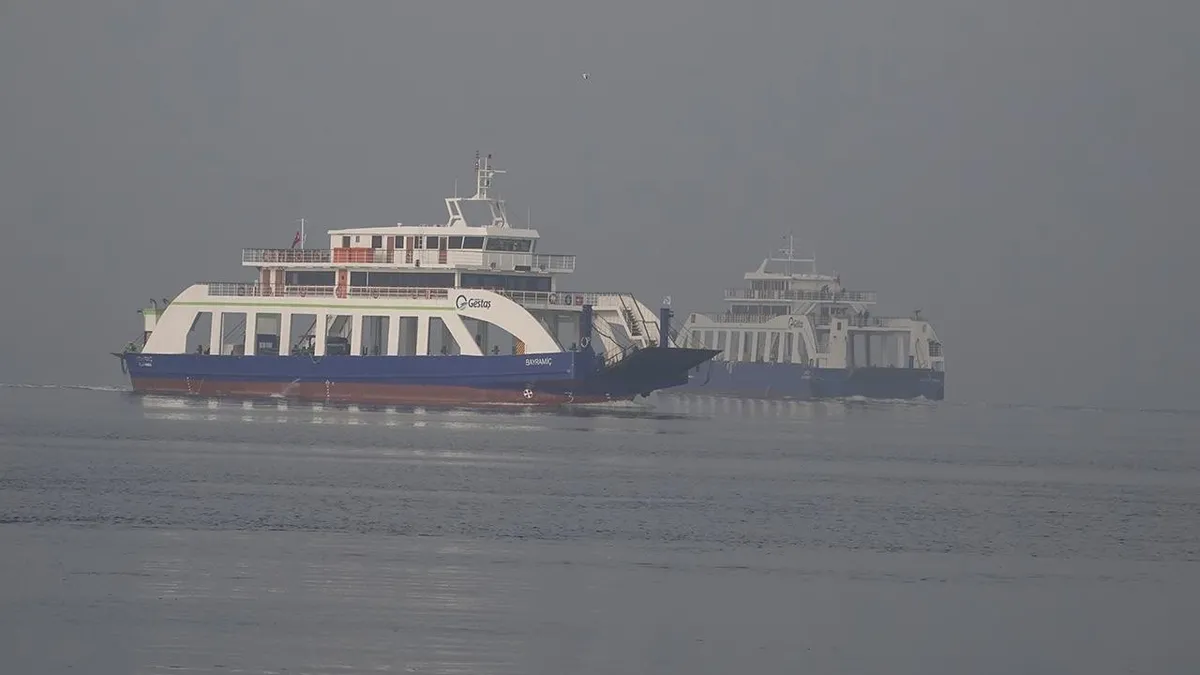 Deniz ulaşımına fırtına engeli! Güney Marmara'da bazı feribot seferleri iptal edildi
