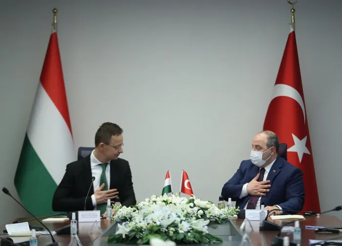 Sanayi ve Teknoloji Bakanı Mustafa Varank açıkladı! Macaristan'dan Türkiye'ye medikal sektöründeki ilk doğrudan yatırım başlıyor - 5