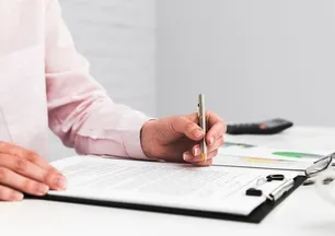 Ticaret Bakanlığı 988 personel alımı yapıyor! Başvuru tarihleri, şartları ve kadro dağılımı