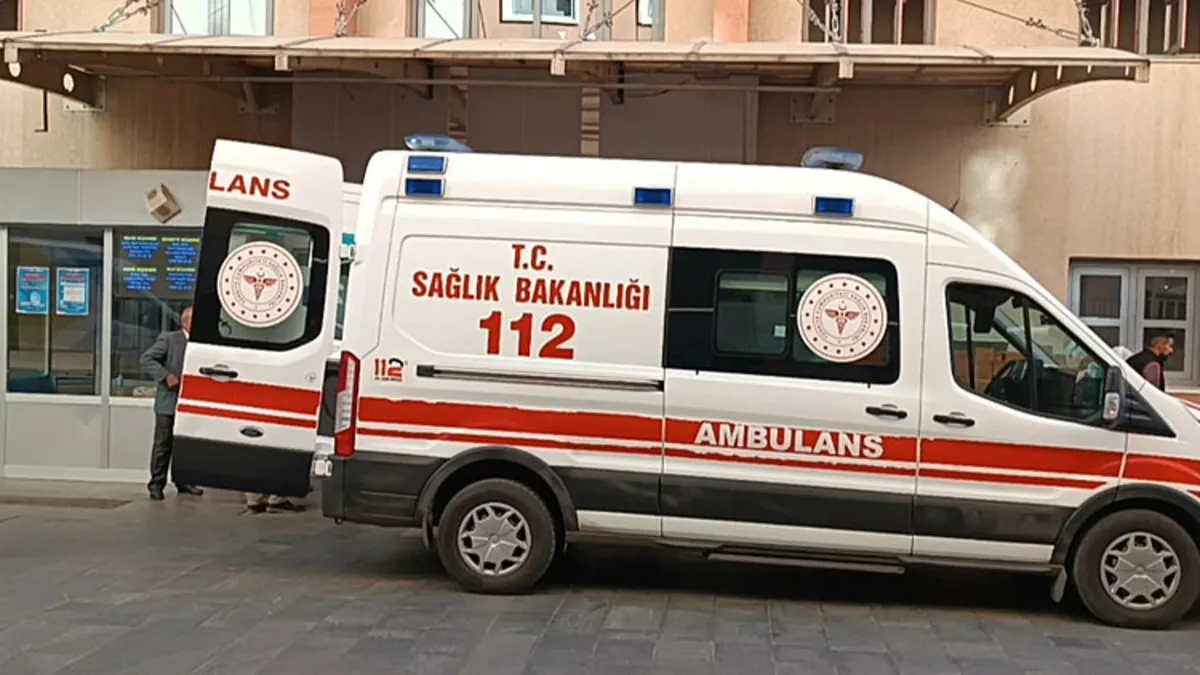 Batman'daki AVM'de yürüyen merdivenden düşen kadın hayatını kaybetti