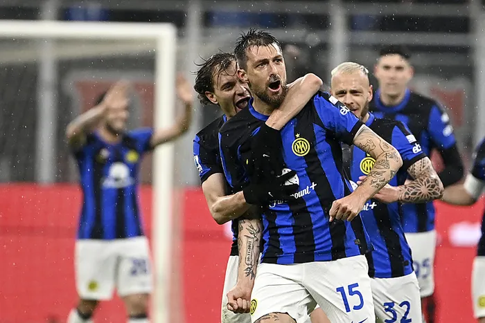 Inter Serie A’da 20 şampiyonlukla 2. yıldızı taktı! Derbi maçında Milan’ı devirdi