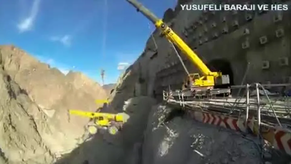 Yusufeli Barajı’nda sona doğru! İletişim Başkanı Fahrettin Altun: Aşkınan çalışan yorulmaz