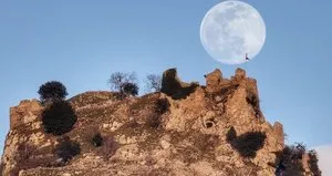 Asrın felaketinde o surlar da yıkıldı!