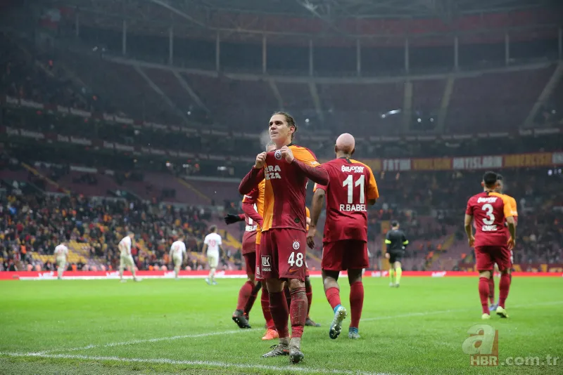 Galatasaray 3. bombayı patlatıyor! 3