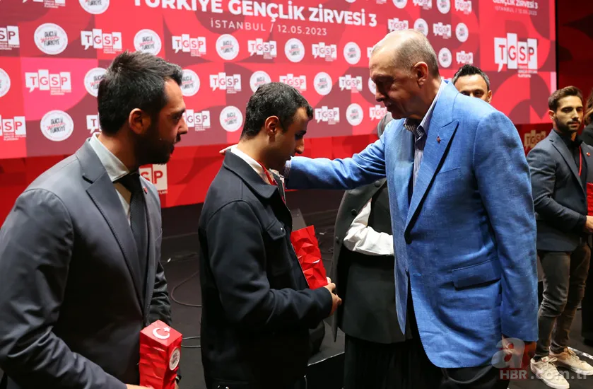 Başkan Recep Tayyip Erdoğan'ın katıldığı Türkiye Gençlik Zirvesi’nden renkli fotoğraflar! Alişan ve futbolcu Mesut Özil... 21