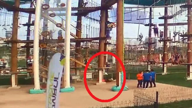 Başakşehir'de parkta feci olay! Küçük çocuk 5 metreden düştü - 1