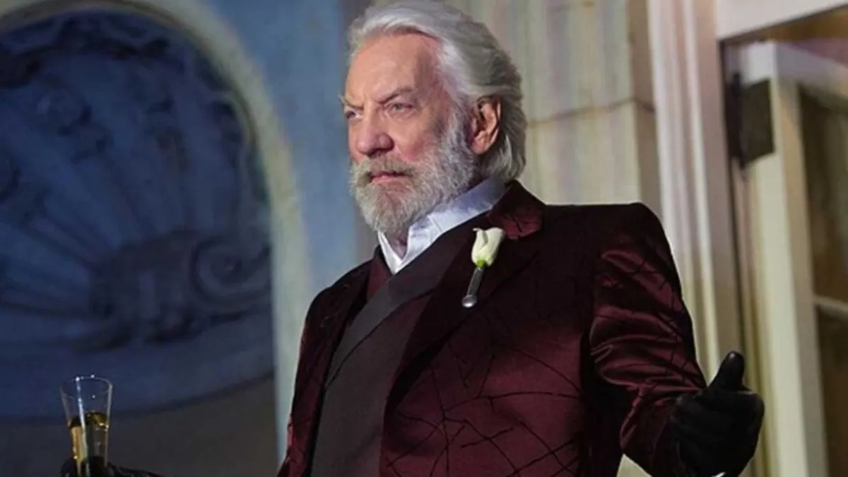 Açlık Oyunları'nın ünlü yıldızı hayatını kaybetti! Hollywood oyuncusunun ölüm haberini oğlu duyurdu