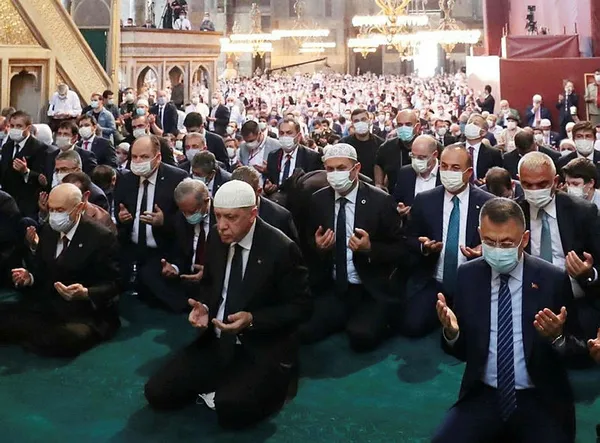 Ayasofya Camii'ne atanan din görevlileri duygularını anlattı - 1