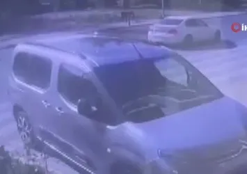 Antalya'da otomobilin çarptığı yaya yaralandı