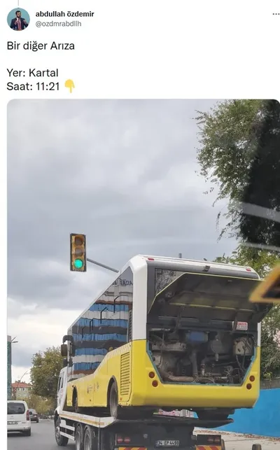 İBB kontrolden çıktı! İETT otobüsleri Kartal- 4. Levent-E5 AirPort AVM'de yolda kaldı - 1