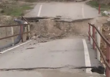 İzmir Torbalı Belediyesi’ne köprü tepkisi! 1 yıldır onarılmadı