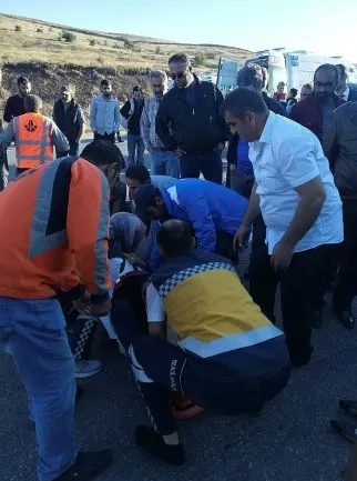 Erzurum'da otobüs ile TIR çarpıştı: 17 yaralı - 2