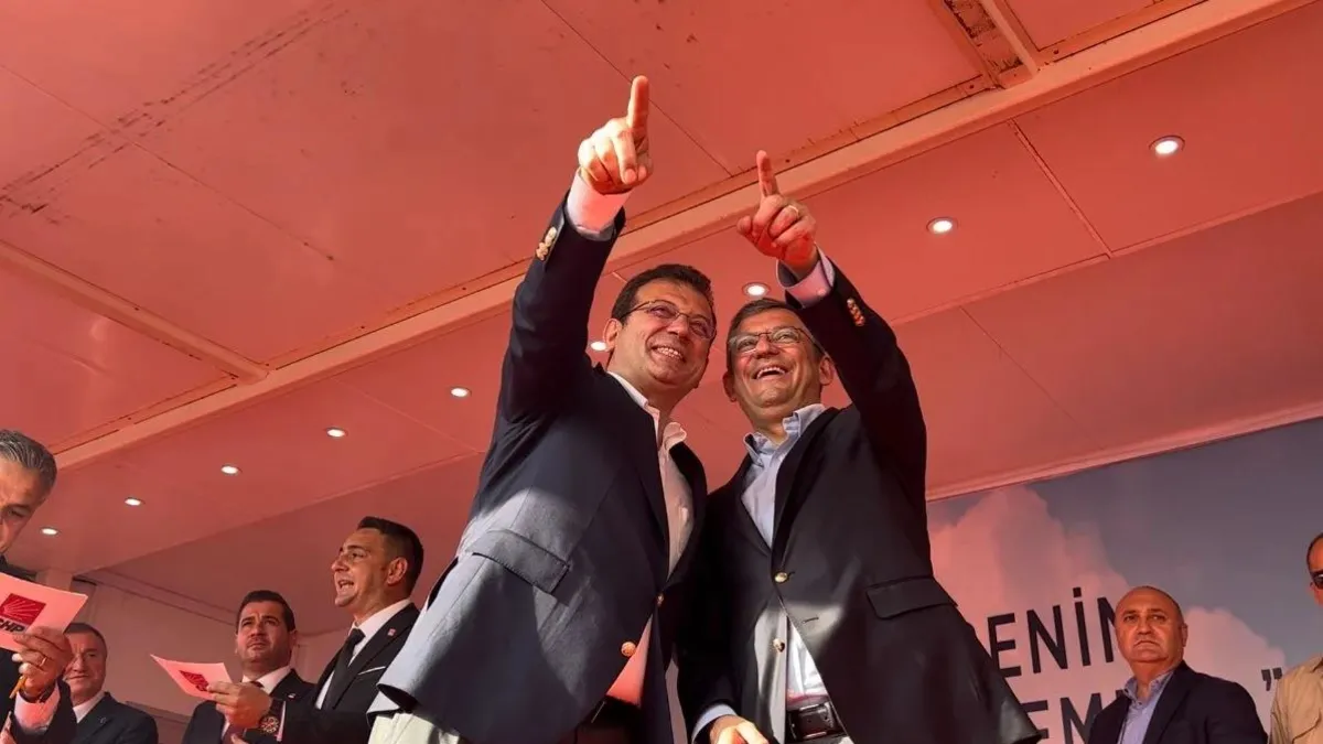 Özgür Özel'den Ekrem İmamoğlu'nun usülsüz diploma skandalını aklama girişimi!