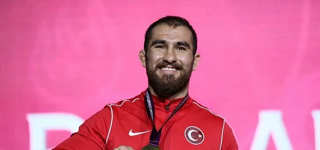 Milli güreşçi Feyzullah Aktürk Avrupa şampiyonu