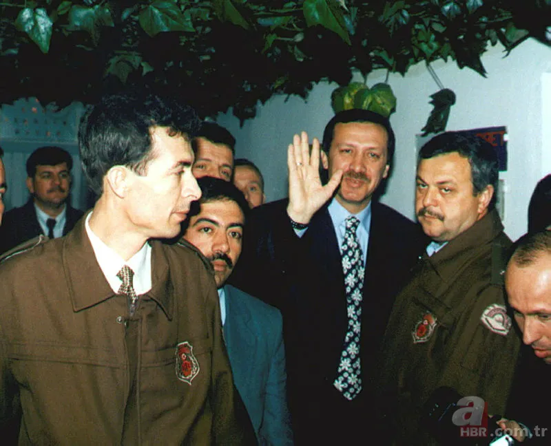 Cumhurbaşkanı Recep Tayyip Erdoğan'ın yaşamı ve siyasi kariyeri 16