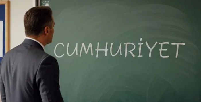 Cumhuriyet ruhuna dijital dokunuş: Yapay zeka eğitimi alan gençler sahnede