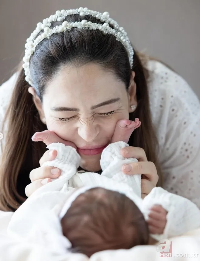 Kuruluş Osman'ın Malhun Hatun'uydu! Yıldız Çağrı Atiksoy ve Berk Oktay yeni doğan kızlarını ilk kez paylaştı! 8