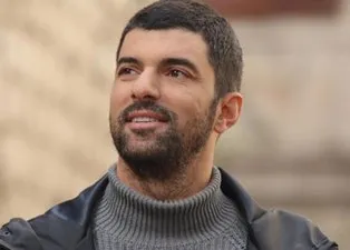 Sefirin Kızı dizisinin Sancar’ı Engin Akyürek sosyal medyayı salladı!