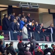 Aziz Yıldırım ile Konyasporlu taraftarlar arasında gerginlik